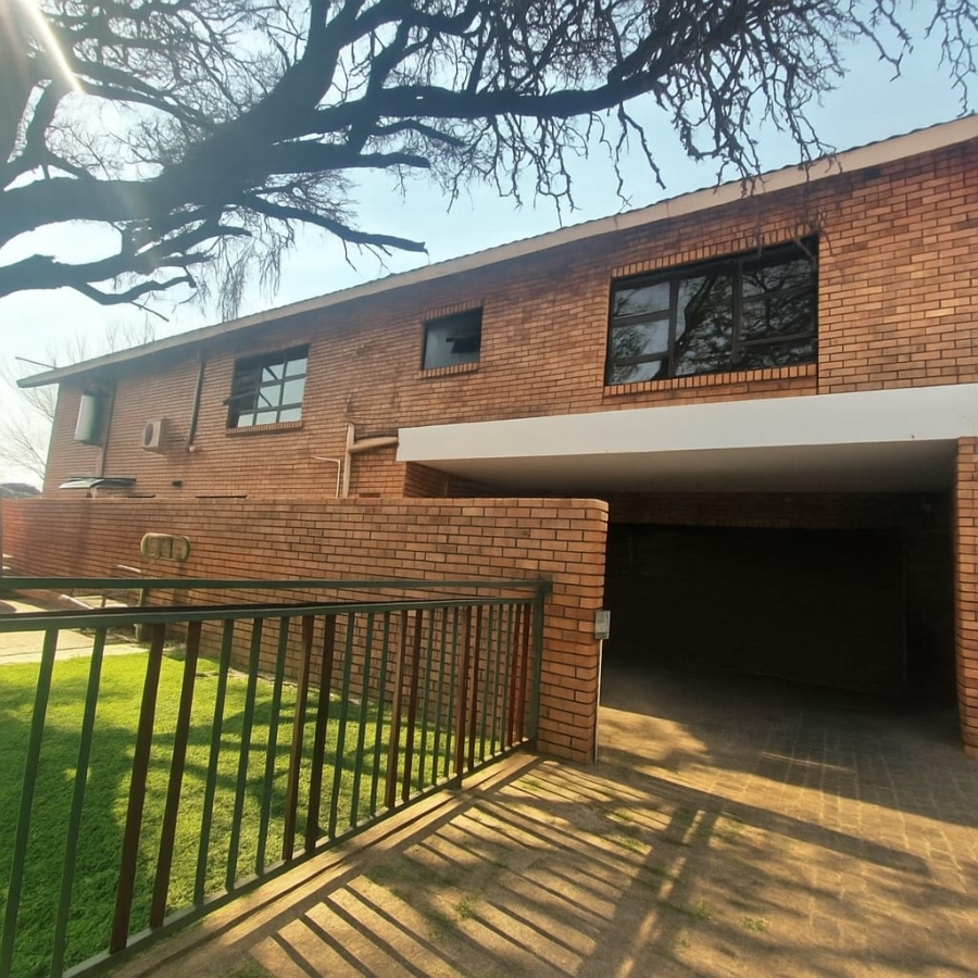 5 Bedroom Property for Sale in Kathu Northern Cape